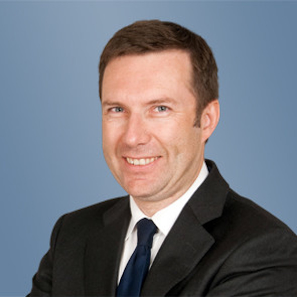 Pascal Cuche, Freshfields