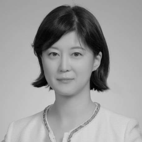 Hee-young Cho, Sienna Real Estate
