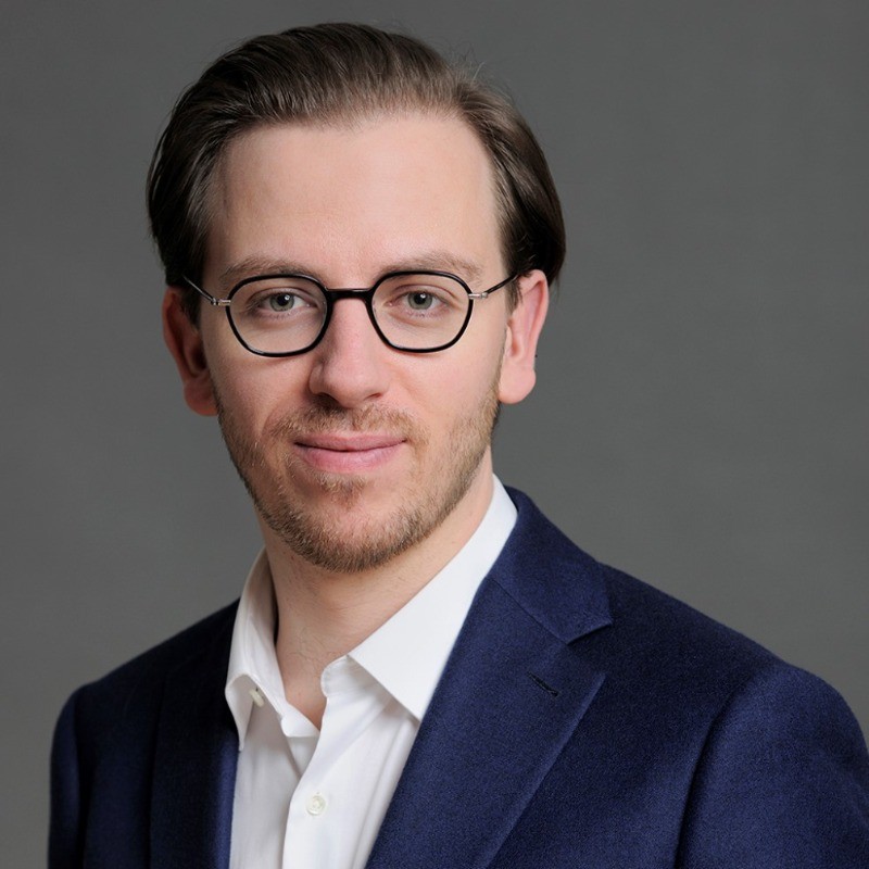 Pierre Joly, Simmons & Simmons