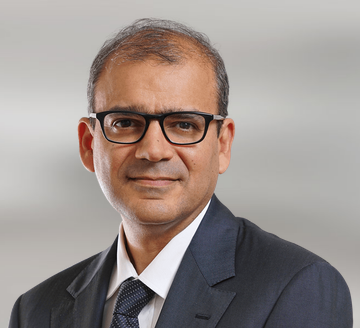François Farmine, Clifford Chance