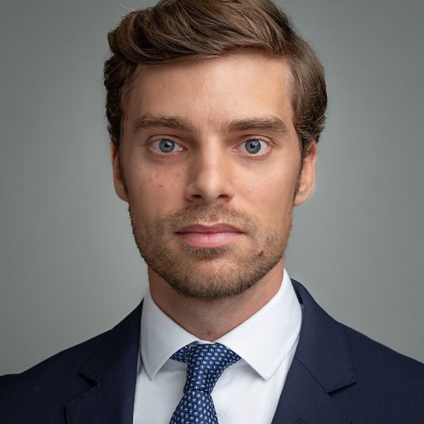 Thibault Schnyder, Valor Real Estate Partners