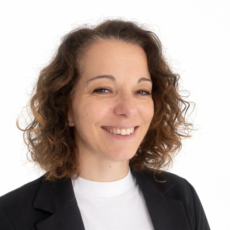 France Hardy Laurent, Évolis