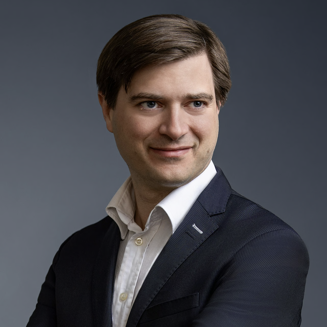 Hadrien Schlumberger, Mayer Brown
