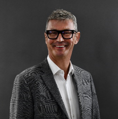 Hervé Le Dain, Uniti