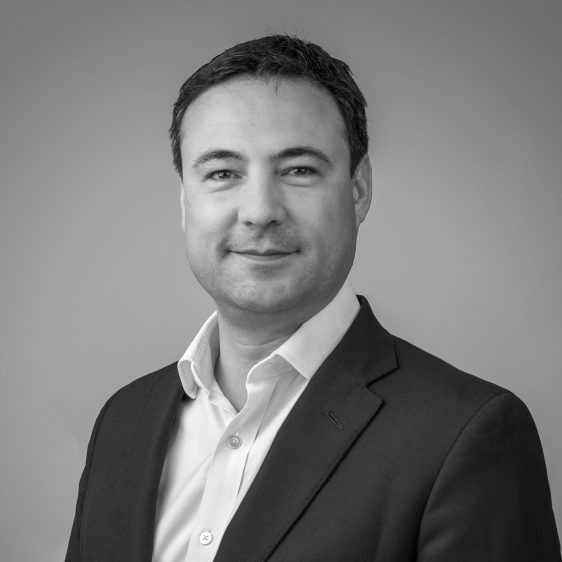 Richard Apfelbacher, Sienna Real Estate