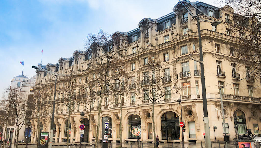 Une maison de luxe dans l'ancien siège de HSBC sur les Champs