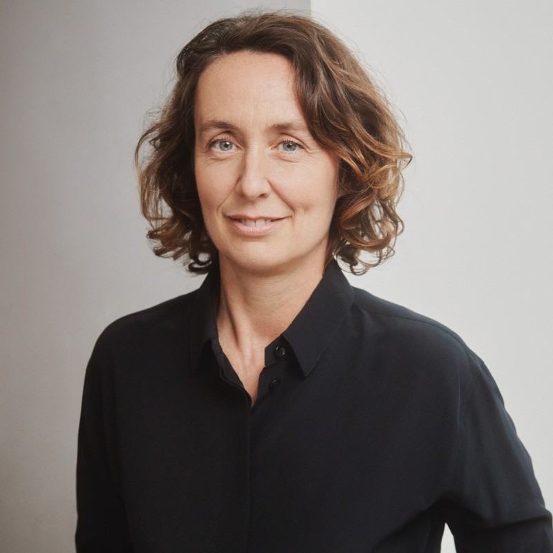 Armelle Poulou, Kering