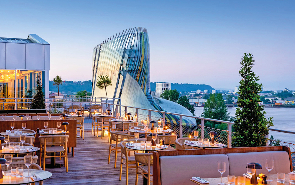 Rooftop de l'hôtel Renaissance à Bordeaux 