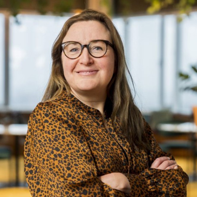 Peggy Deraedt, Vastned