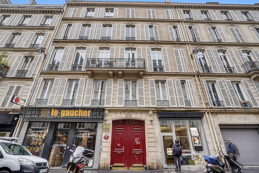 L'immeuble résidentiel situé rue de Douai, dans le 9e arrondissement. 