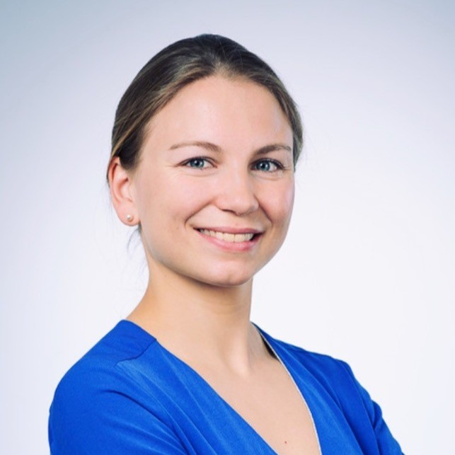 Stéphanie Hansford, Batipart