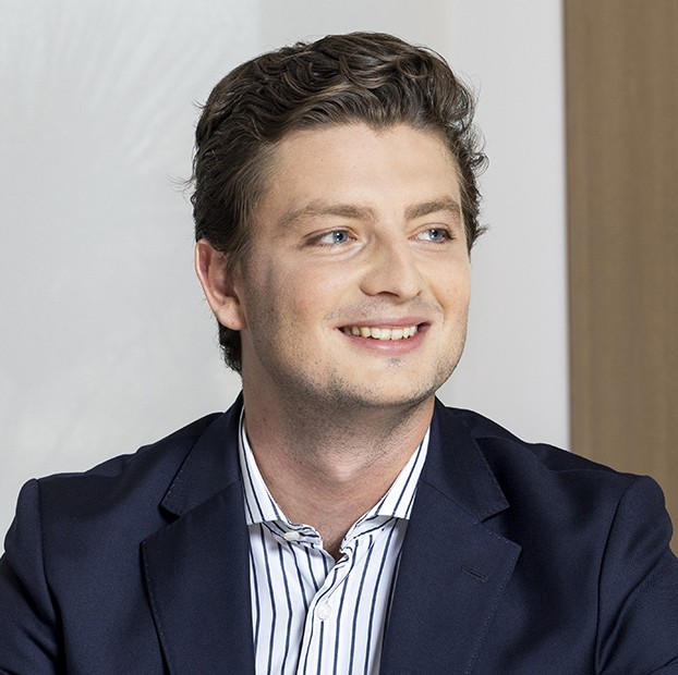 Thomas Helias, Weinberg Capital Partners
