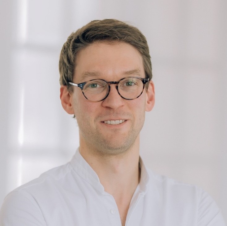 Gabriel Richert, Kerria