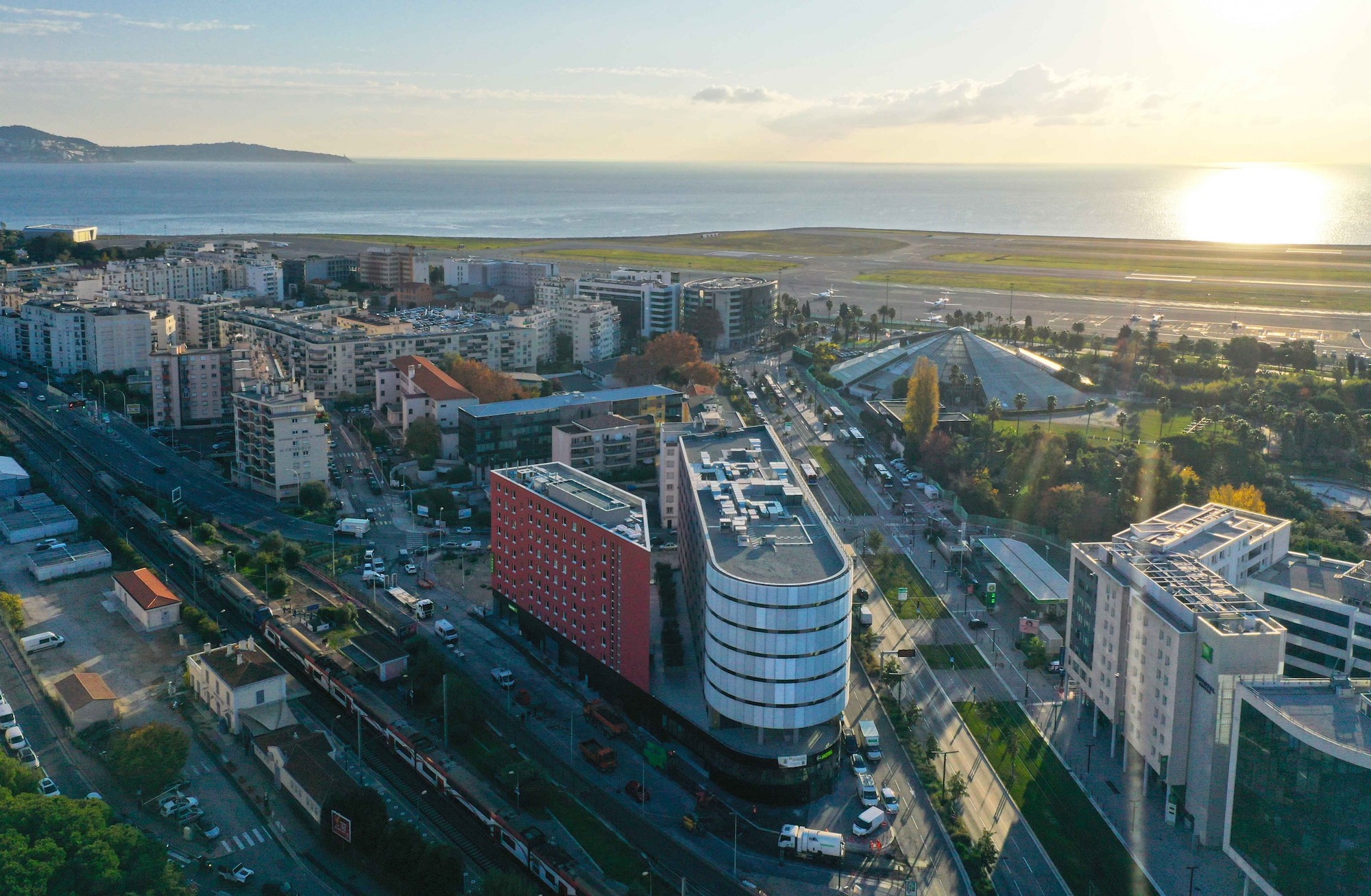 L'ensemble Néo, à Nice, se compose de bureaux et d'un hôtel