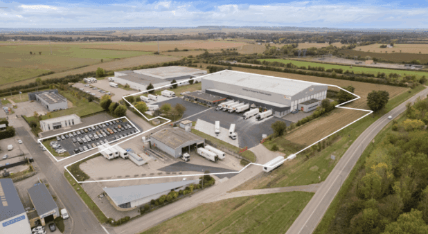 La plateforme logistique frigorifique de 8 185 mètres carrés située à Argentan La plateforme logistique frigorifique de 8 185 mètres carrés située à Argentan