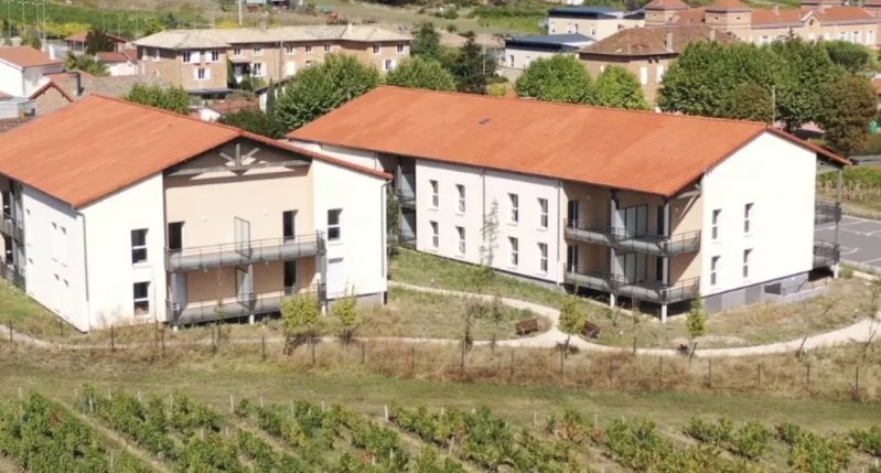 Un habitat partagé à Blacé dans le Beaujolais. Un habitat partagé à Blacé dans le Beaujolais.