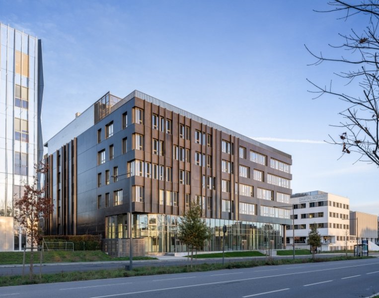 Cyberplace à Cesson-Sévigné, un immeuble d'Inéa Cyberplace à Cesson-Sévigné, un immeuble d'Inéa