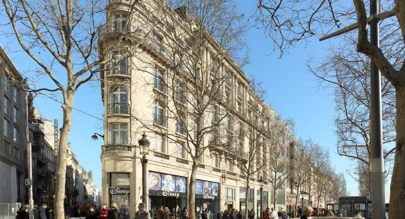 L'immeuble du 44 Champs-Elysées, dans le QCA de Paris. 