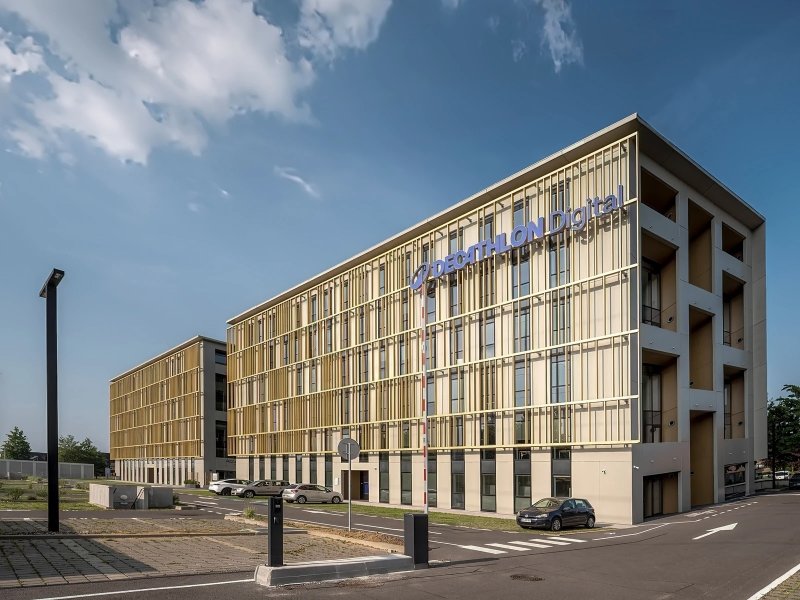 L'immeuble de bureaux Upline situé à Villeneuve-d'Ascq. L'immeuble de bureaux Upline situé à Villeneuve-d'Ascq.