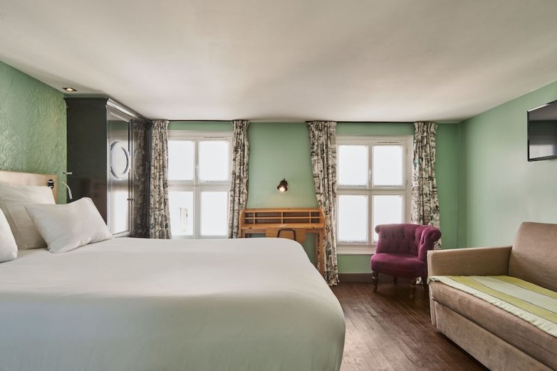 L'hôtel 4* R. Kipling, à Paris. L'hôtel 4* R. Kipling, à Paris.