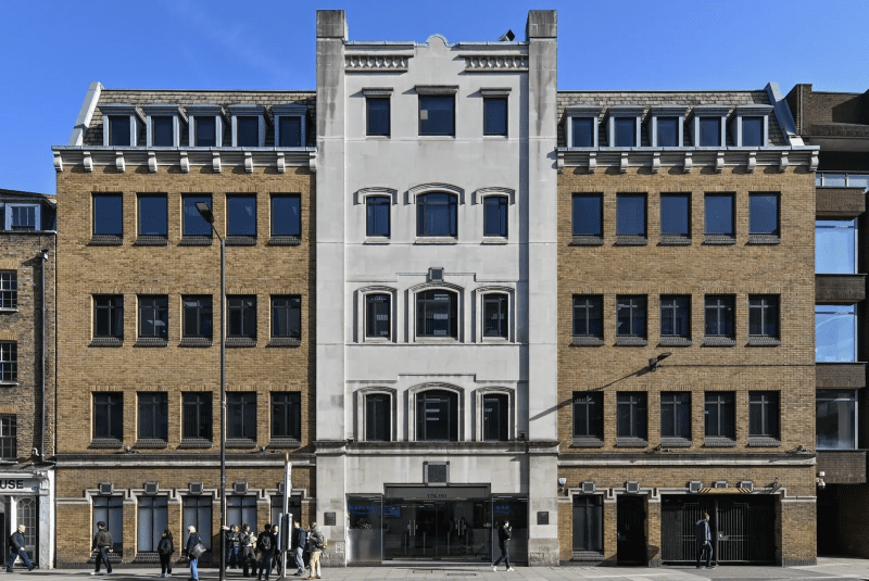 L'immeuble occupé par Kaplan Financial à Southwark. L'immeuble occupé par Kaplan Financial à Southwark.