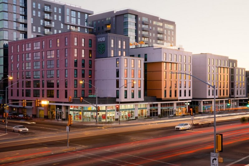 Le Hub Tucson, à Tucson, géré par Kayne Anderson Real Estate. 