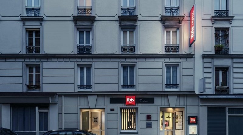 L'ibis Père Lachaise Paris. 