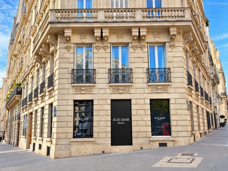 La prochaine boutique d'Elie Saab 27 George V à Paris. La prochaine boutique d'Elie Saab 27 George V à Paris.
