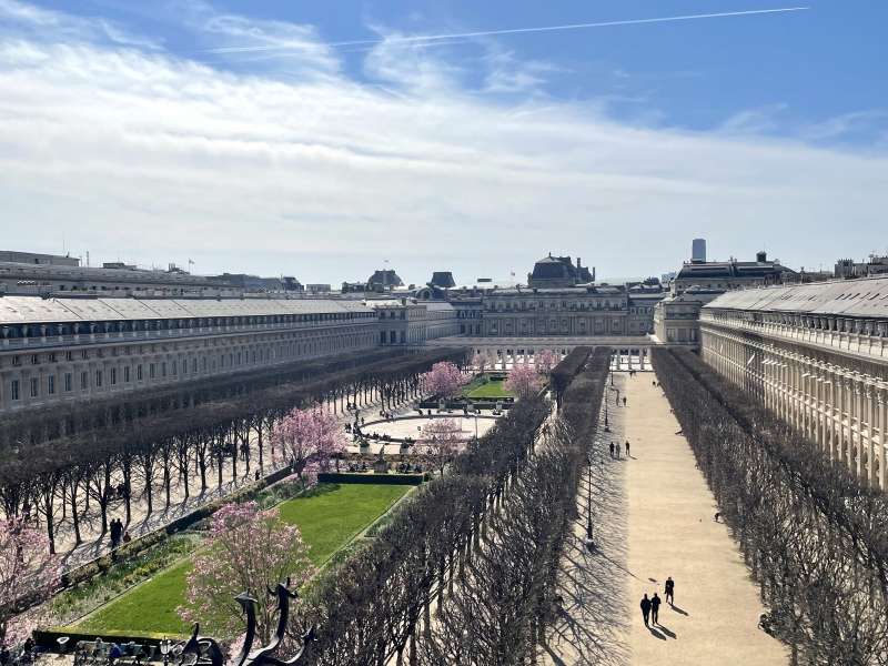 Le 17 Beaujolais offre une vue sur le jardin du Palais-Royal