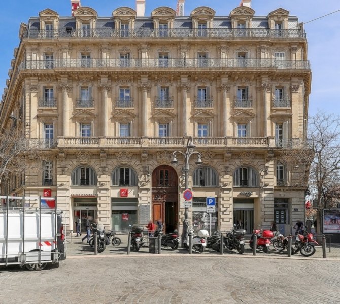 Le 4 place Sadi Carnot à Marseille.