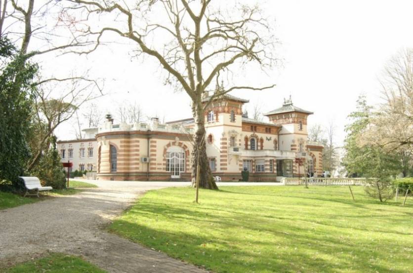 Le château Longues-Aygues, aménagé en établissement de soins de suite en alcoologie et en addictologie. DR Le château Longues-Aygues, aménagé en établissement de soins de suite en alcoologie et en addictologie. DR
