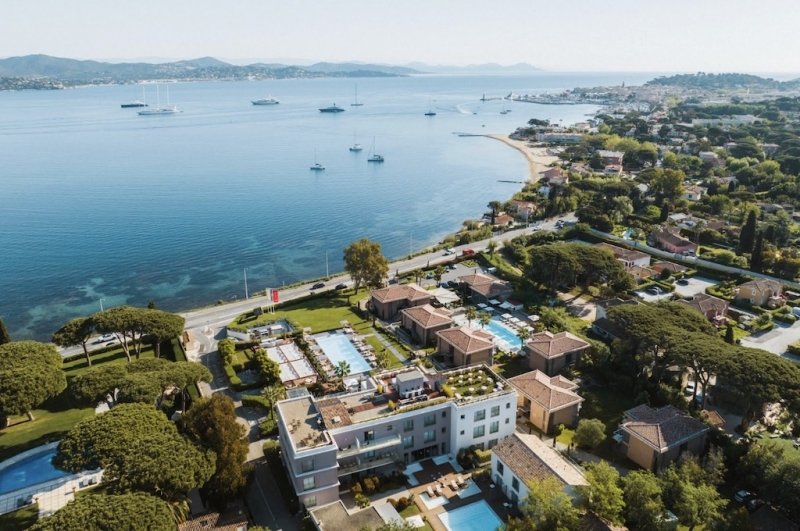 Le  Kube Saint-Tropez. 
