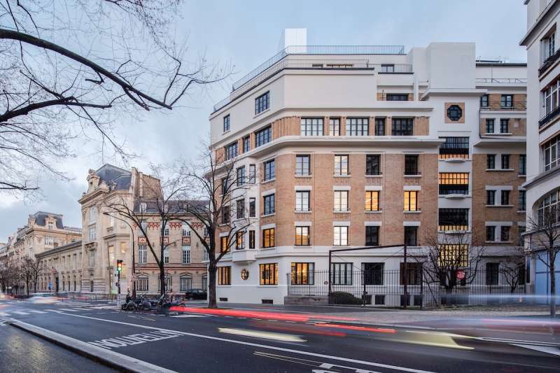 L'immeuble Aro au 81 avenue de la République, dans le 11e arrondissement de Paris. ©  Boris-Yvan Dassie 