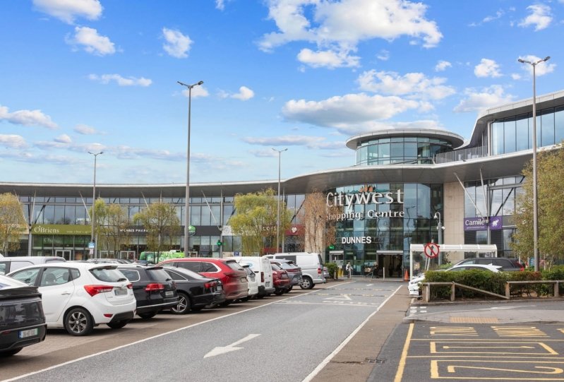 Le Citywest Shopping Center à Dublin. © Colliers Le Citywest Shopping Center à Dublin. © Colliers