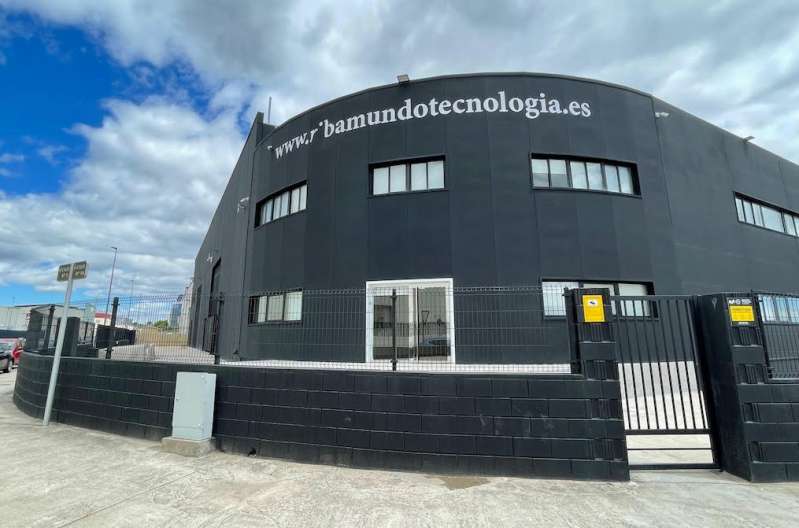 L'entrepôt de Riba Mundo Tecnologica à Valence. 