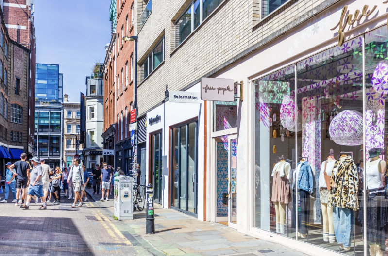 Boutiques sur Redchurch Street à Londres. Boutiques sur Redchurch Street à Londres.