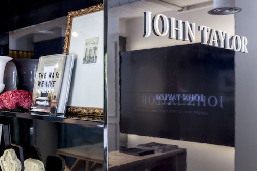 Agence John Taylor 600