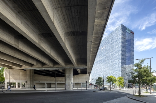 L'immeuble Iko à Clichy longe le périphérique parisien.