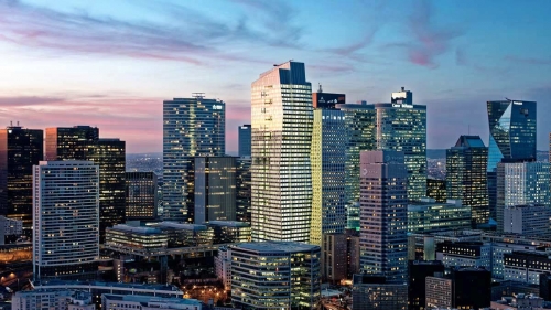 Imaginée par JP Viguier, la tour Majunga est l'une des plus modernes de La Défense. © JP Viguier