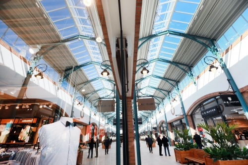 Le fashion outlet de Neinver à Leipzig, en Allemagne. © DR