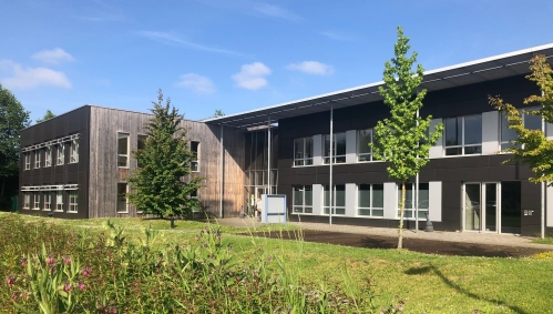 Le bâtiment 6 du parc de la Haute Borne, à Villeneuve d'Ascq.