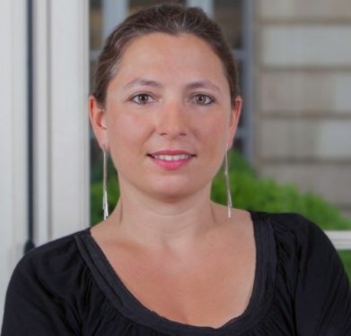 Flavia Poujade Jones Day 