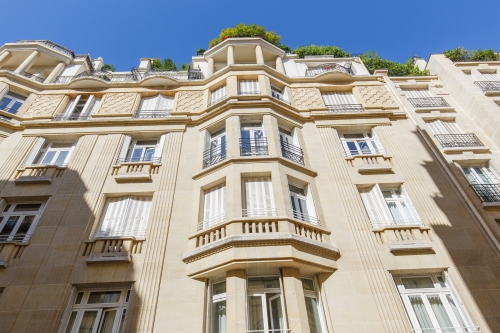 L'un des deux actifs repris dans le 16e arrondissement de la capitale par PGIM Real Estate.