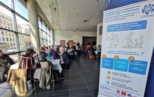Une assemblée générale chez les Trois Colonnes.