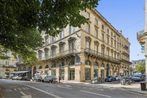 Le 6 place des Quinconces à Bordeaux. 