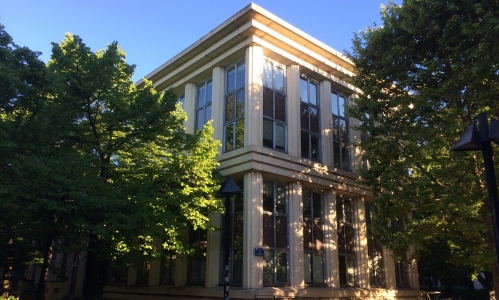 L'Atalante, au cœur du quartier d'Antigone à Montpellier.