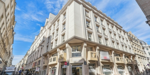 Un immeuble mixte situé au 1 rue Gramont à Paris 2e. ©JLL