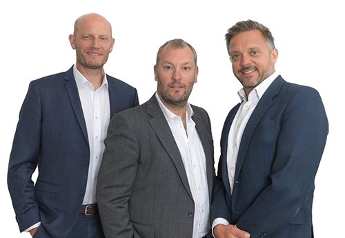 Les dirigeants de Cassian : Steve Woodward, Giles Wintle et Will Woodhead. 