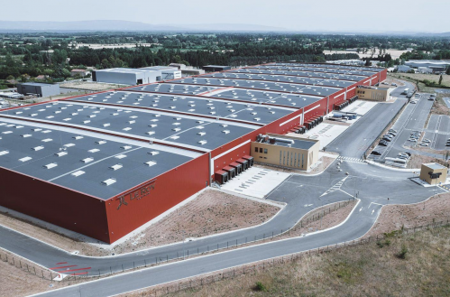 L'entrepôt de Courthézon. © Le Roy