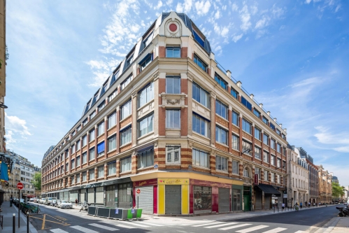 Le 102 Charonne, dans le 11e arrondissement de Paris. 